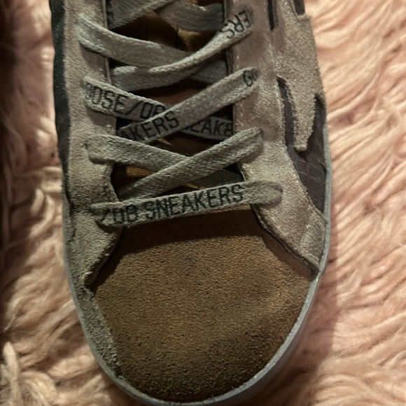 Golden goose worn in good condition! Camo size 6 ! Super cute - Picture 4 of 10